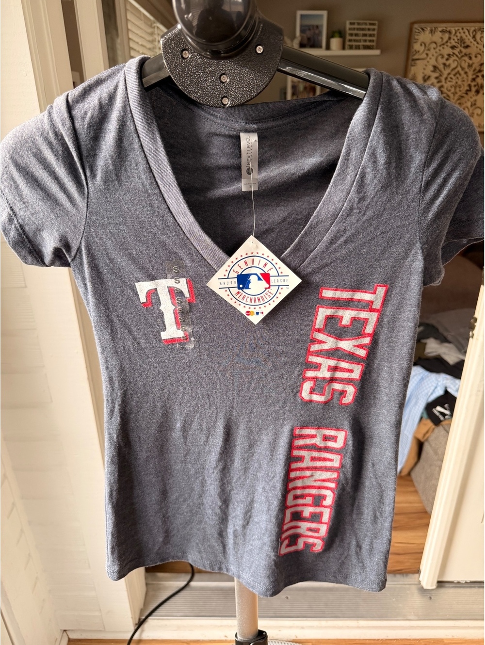 Next Level Apparel Texas Rangers Women's T-Shirt Size S Gray MLB Licensed - Picture 1 of 3